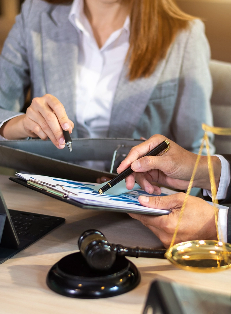 Sur Gestiones brinda asesoramiento legal para empresas, pymes y emprendedores en Ushuaia Tierra del Fuego, ofreciendo soluciones jurídicas prácticas, análisis de situaciones y acompañamiento profesional en la gestión de actividades comerciales y administrativas