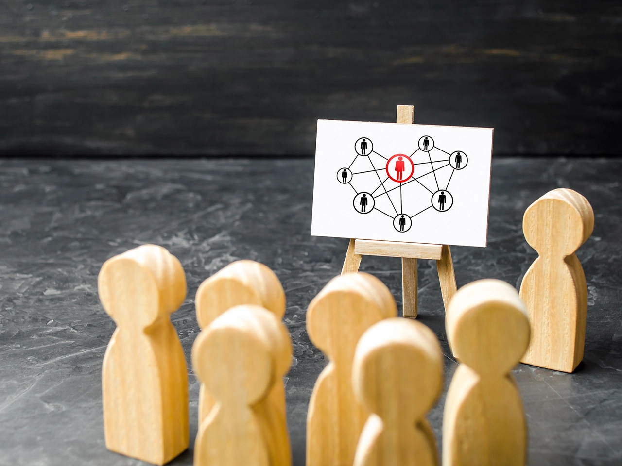 Delegar tareas administrativas, contables y legales permite a las empresas enfocarse en crecer, optimizar su tiempo y mejorar la eficiencia en su gestión diaria.